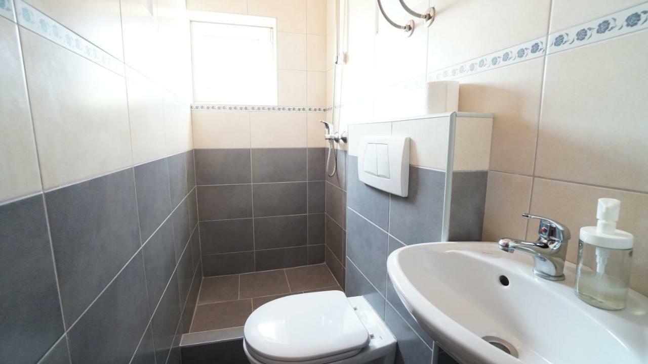 Guest House Sandra Tisno Extérieur photo